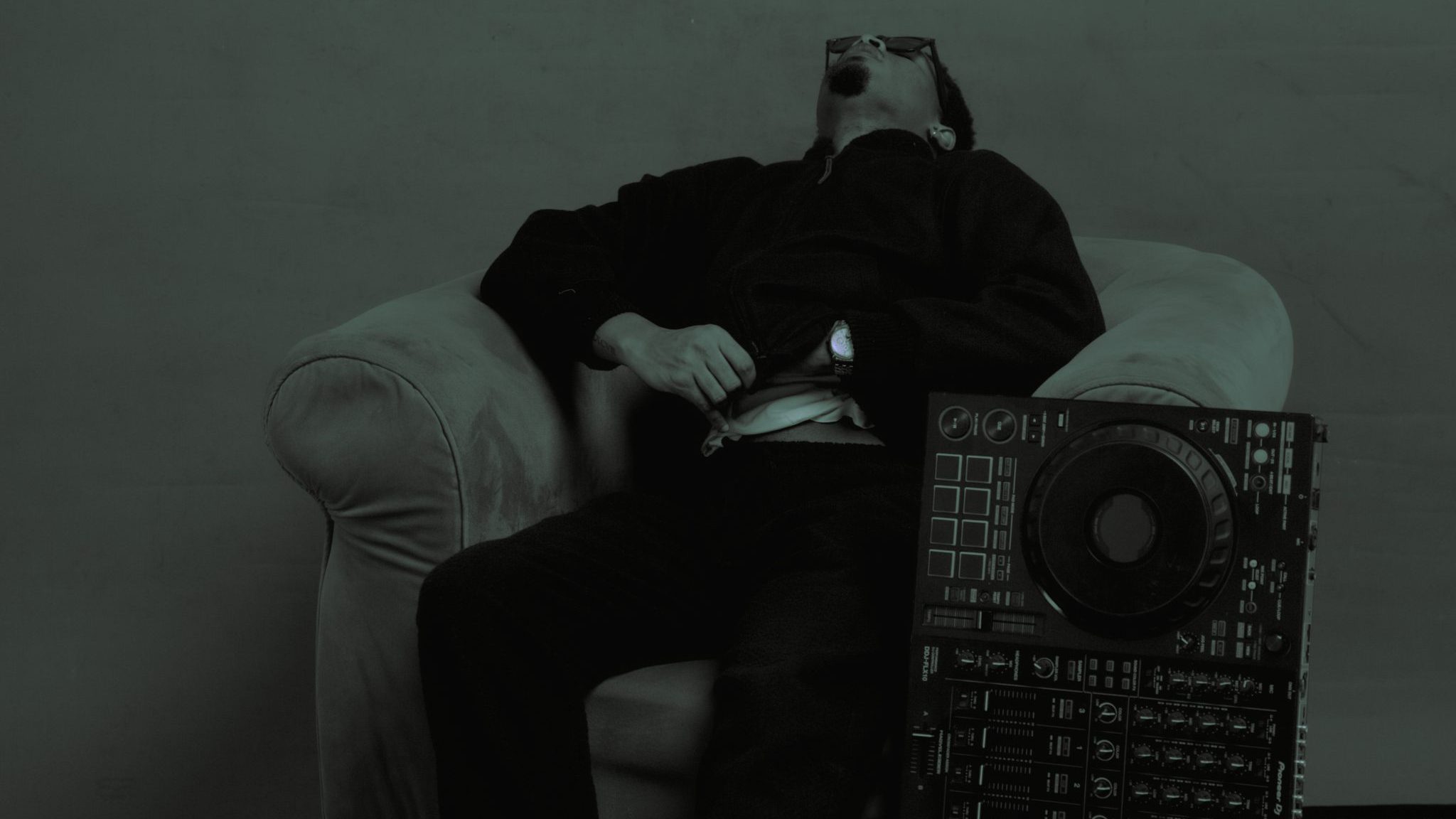 Meet Nino, The DJ Blending Amapiano, AfroHouse & Afrobeats Into His Own Lagos Sound