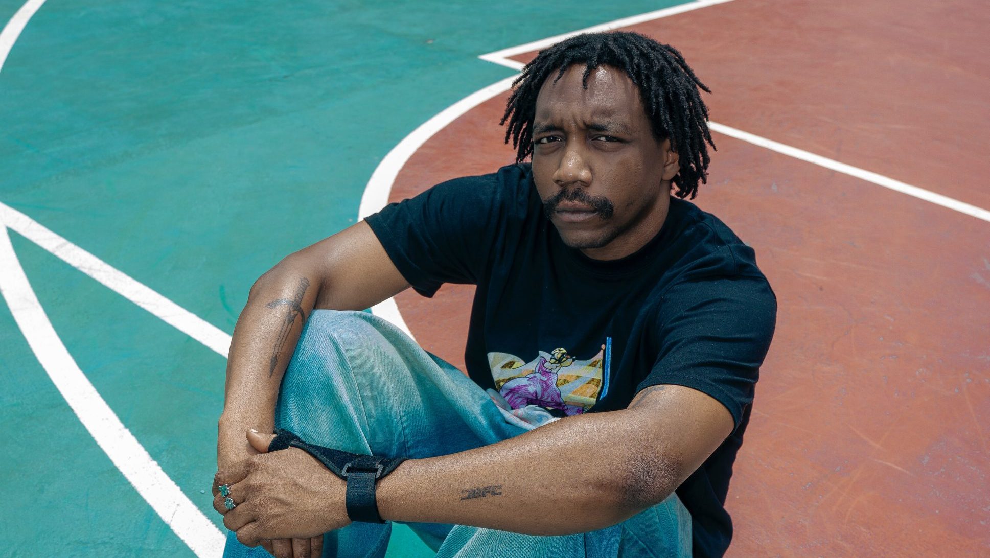 DOGHOUSETV Shares Thoughts On New Track ‘Democrazy’ With WARHERO